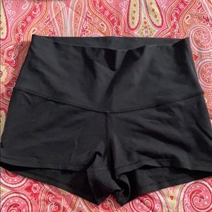 Lululemon Black Shorts 🍋💛